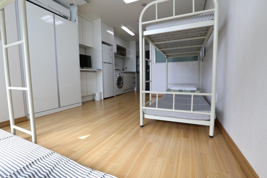 הוסטל Guri Phil House חדר תמונה