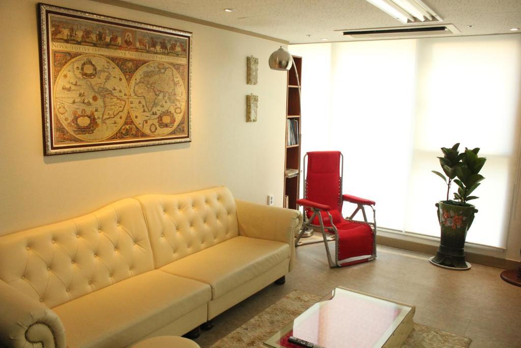 הוסטל Guri Phil House מראה חיצוני תמונה